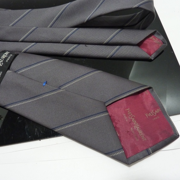 Vintage Yves Saint Laurent Striped  Neck Tie  Dark GREY  55" - Picture 3 of 5